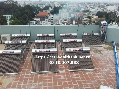 Máy Nước nóng Năng lượng Mặt trời Tân Á Đại Thành tại Thanh Xuân