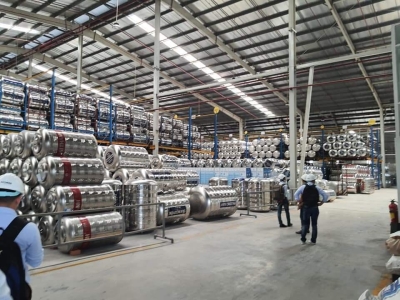 Cửa hàng bán bồn inox Tân Á Đại Thành tại Chương Mỹ
