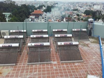 Máy Nước nóng Năng lượng Mặt trời Tân Á Đại Thành tại Thạch Thất