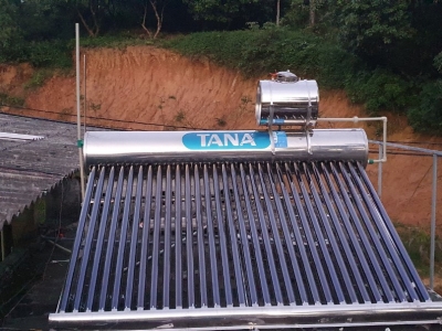 Máy Nước nóng Năng lượng Mặt trời Tân Á Đại Thành tại Thanh Oai